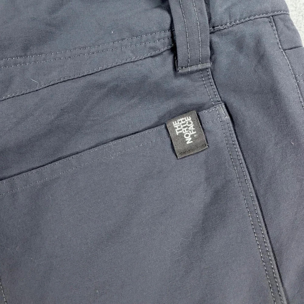 The North Face Mens Gray Hiking Shorts Size 36 Technical Cargo Utility Trekking